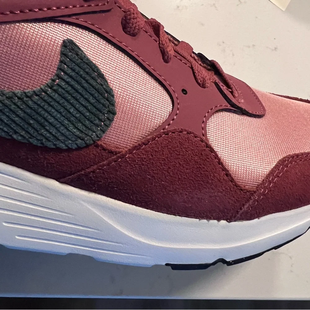 Nike Women’s Sneakers in Burgundy, Pink & Teal